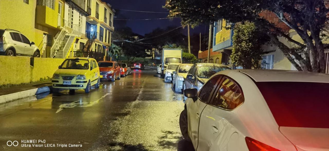 Edificio Niza80 Ibague, Acceso Digital Cerca Parque Deportivo Ξενοδοχείο Εξωτερικό φωτογραφία
