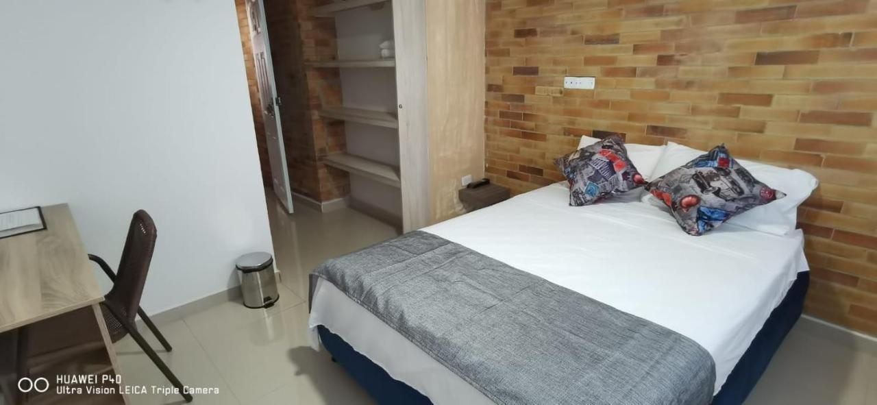 Edificio Niza80 Ibague, Acceso Digital Cerca Parque Deportivo Ξενοδοχείο Εξωτερικό φωτογραφία
