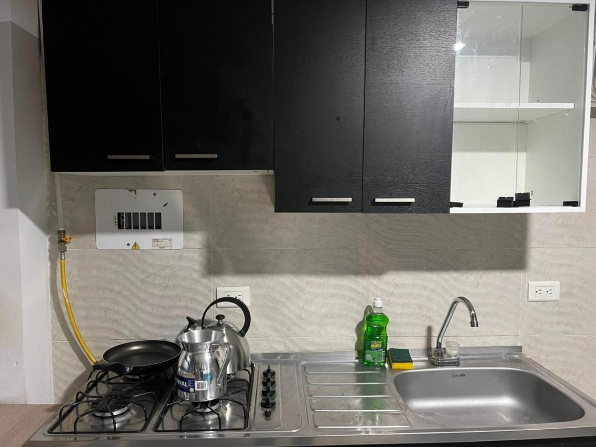 Edificio Niza80 Ibague, Acceso Digital Cerca Parque Deportivo Ξενοδοχείο Εξωτερικό φωτογραφία