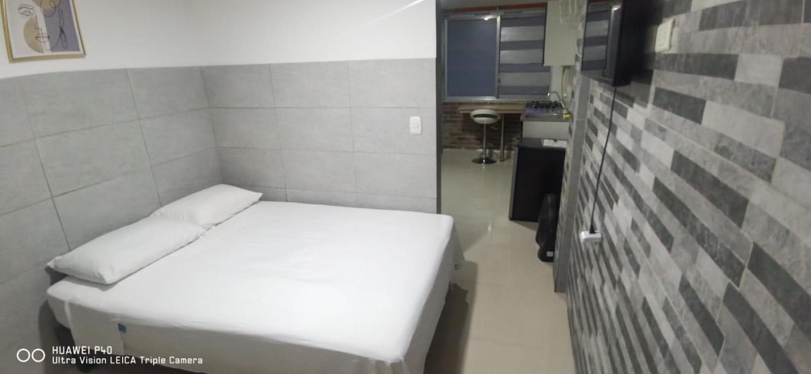Edificio Niza80 Ibague, Acceso Digital Cerca Parque Deportivo Ξενοδοχείο Εξωτερικό φωτογραφία